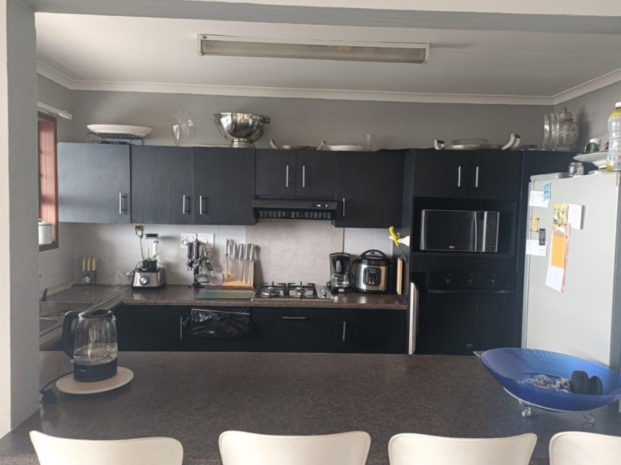 5 Bedroom Property for Sale in De Bakke Western Cape